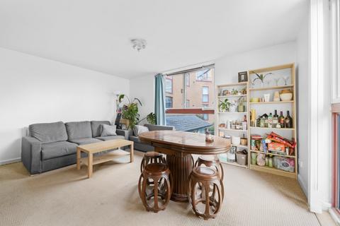 2 bedroom flat to rent, Cape Yard, London