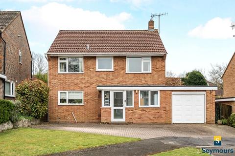 20 Burwood Close, Guildford, GU1 2SB