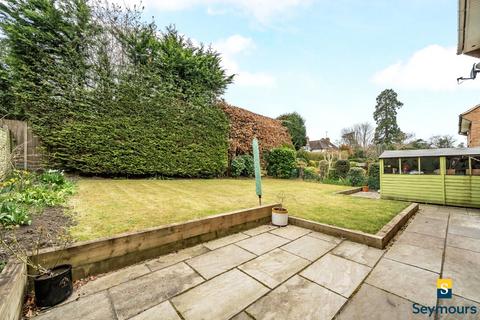 20 Burwood Close, Guildford, GU1 2SB