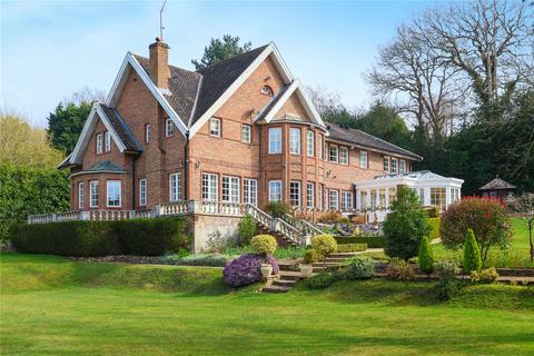 undefined, Cavendish Road, St George's Hill, KT13