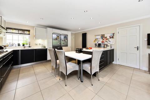 7 bedroom detached house for sale, East Road, St George's Hill, KT13