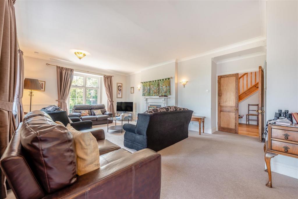 Glanteifi House - Sitting Room