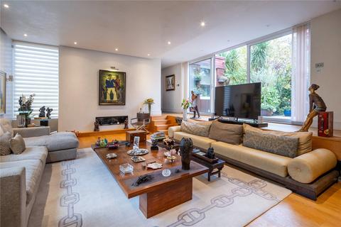 undefined, Spaniards End, London, NW3