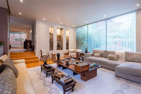 undefined, Spaniards End, London, NW3