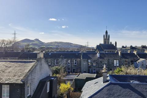 18/8 Windsor Place, Edinburgh, EH15 2AA