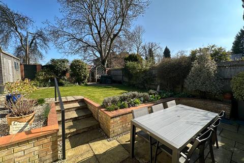 undefined, Hyde Lane, Bovingdon HP3