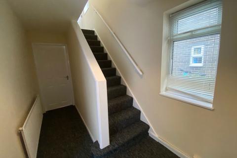 91 Hazelhurst Road, Ashton-under-lyne, OL6 9BQ