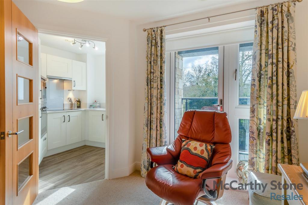 8639383-interior05.jpg