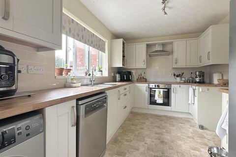 4 bedroom detached house for sale, Lower Westlake Road, Barnstaple EX31