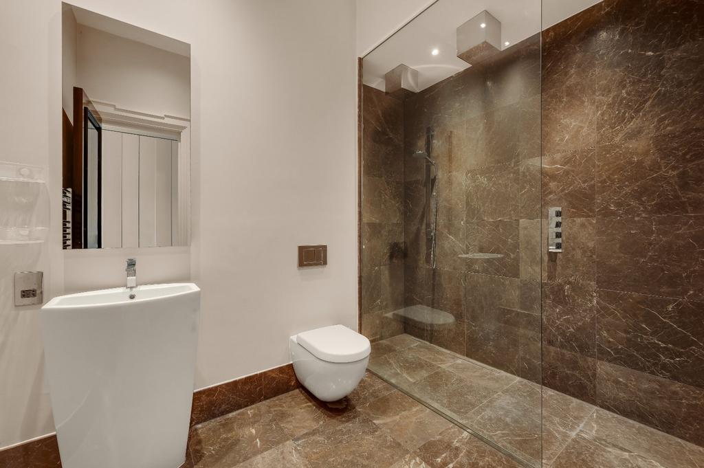 Fourth En Suite