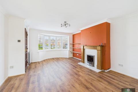 undefined, Lyndhurst Close, Crawley RH11