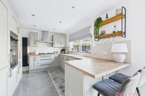 4 bedroom detached house for sale, St. Andrews Crescent, Wrexham