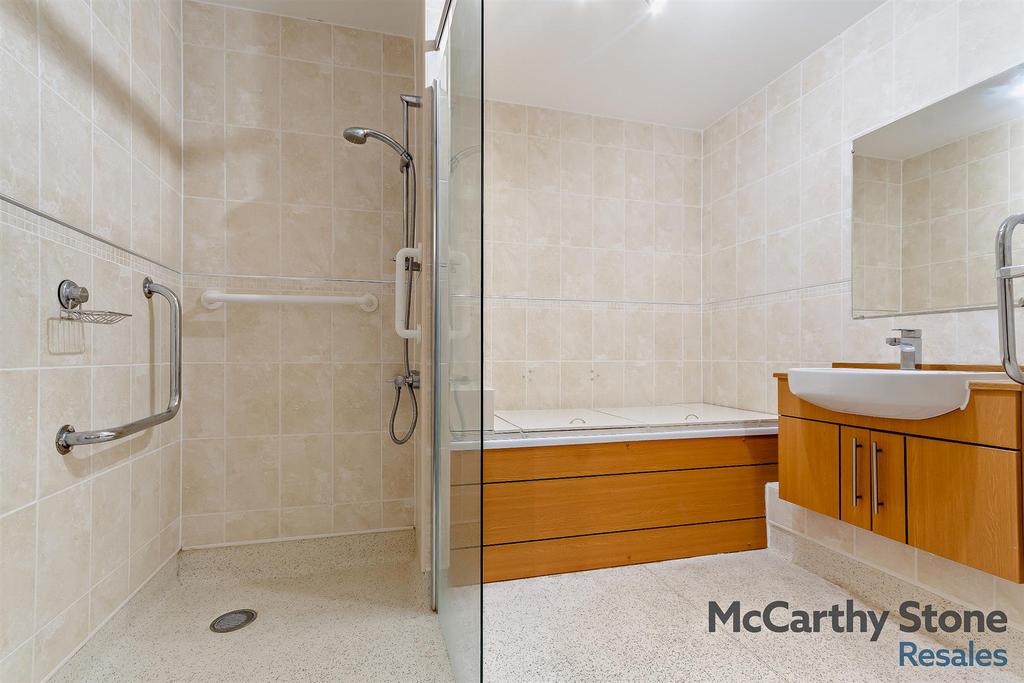 8637608-interior04-800.jpg