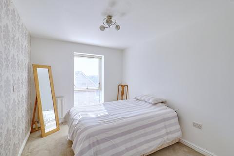 69 Brinson Way, Aveley, South Ockendon, RM15 4EF