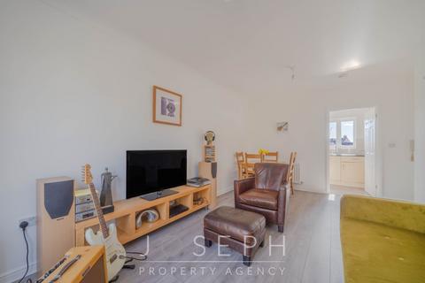 2 bedroom apartment for sale, Springham Drive, Colchester, CO4