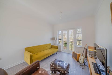 2 bedroom apartment for sale, Springham Drive, Colchester, CO4