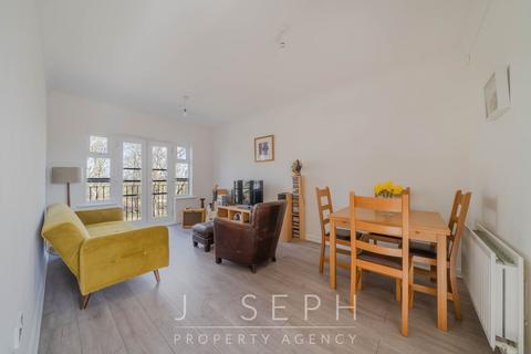 2 bedroom apartment for sale, Springham Drive, Colchester, CO4