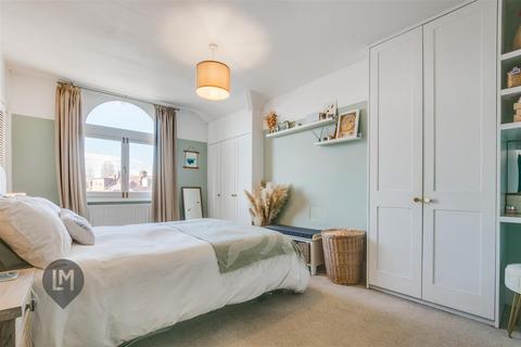 Flat 4, 49 Wimbledon Park Road, London, SW18 5SJ