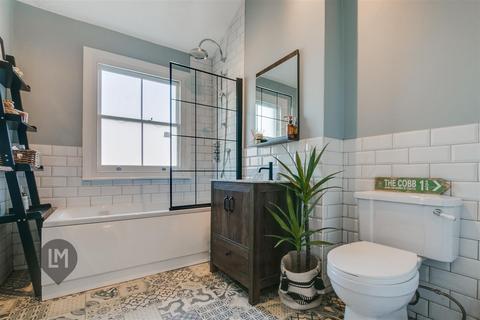 Flat 4, 49 Wimbledon Park Road, London, SW18 5SJ