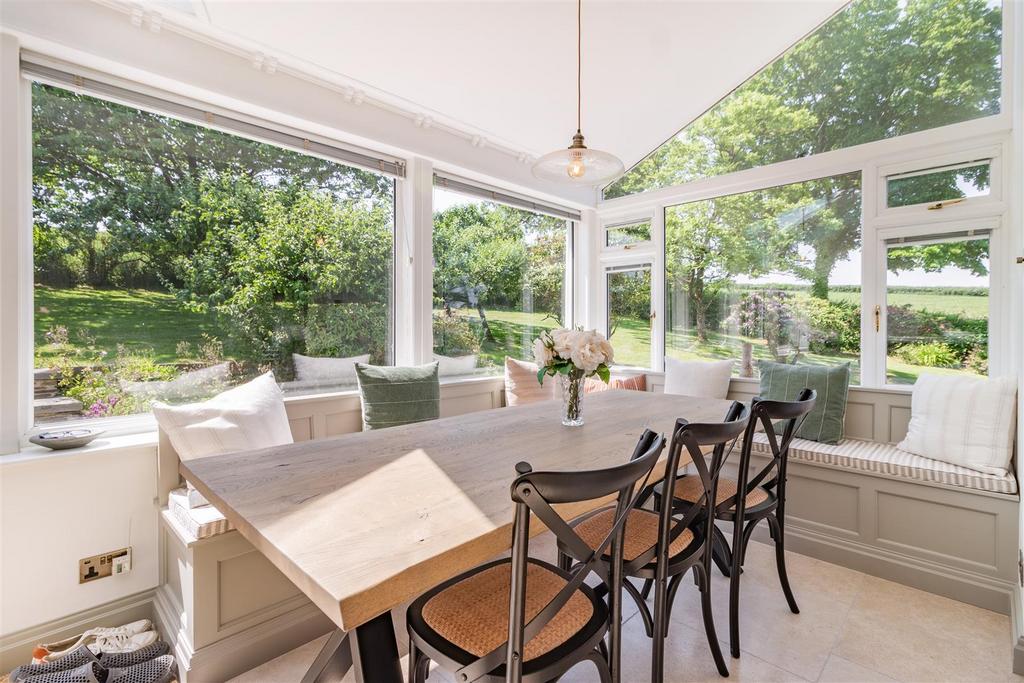 8553666-interior36.jpg
