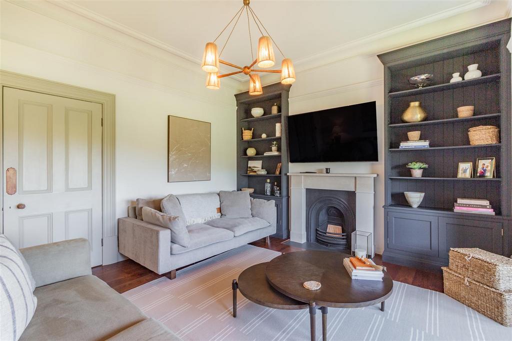 8553666-interior28.jpg