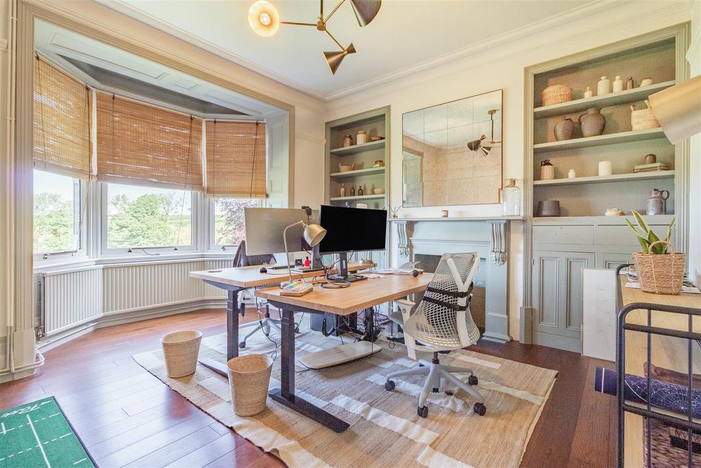 8553666-interior29.jpg