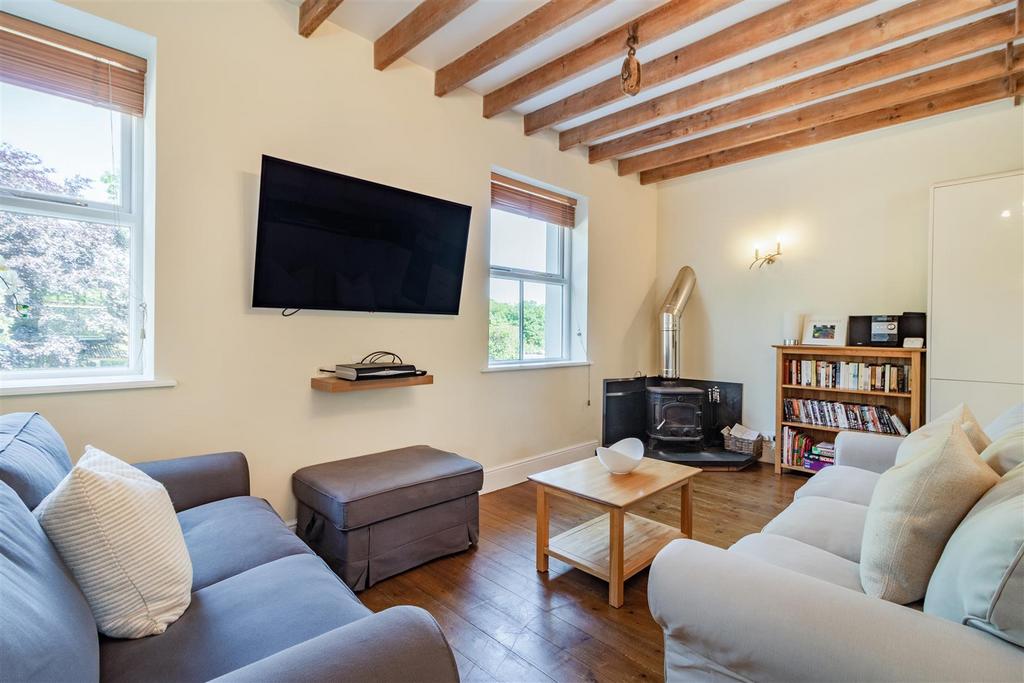 8553666-interior40.jpg