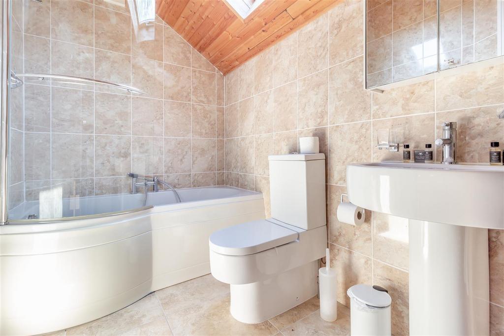 8553666-interior14.jpg