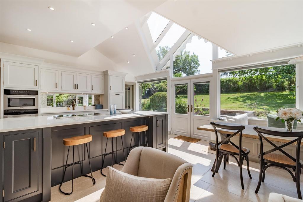 8553666-interior37.jpg