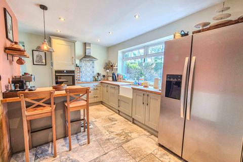 3 bedroom semi-detached house for sale, Rhodes Hill, Lees, Oldham, OL4
