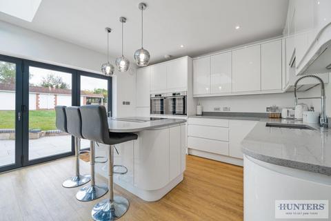 106 Abbotts Walk, Bexleyheath, DA7 5RW