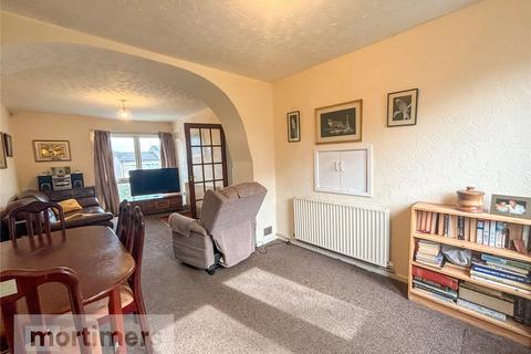 13 Hastings Close, Blackburn, BB1 1QB