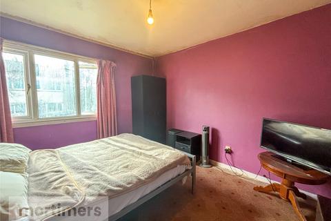 13 Hastings Close, Blackburn, BB1 1QB