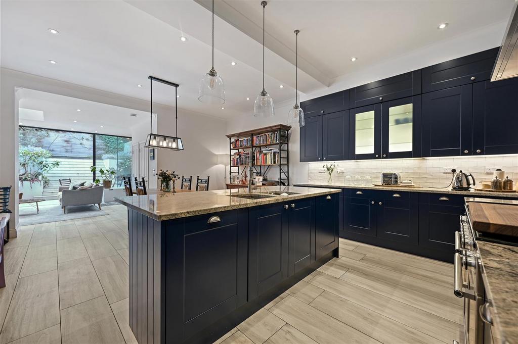 Cromwell Grove - Kitchen B1