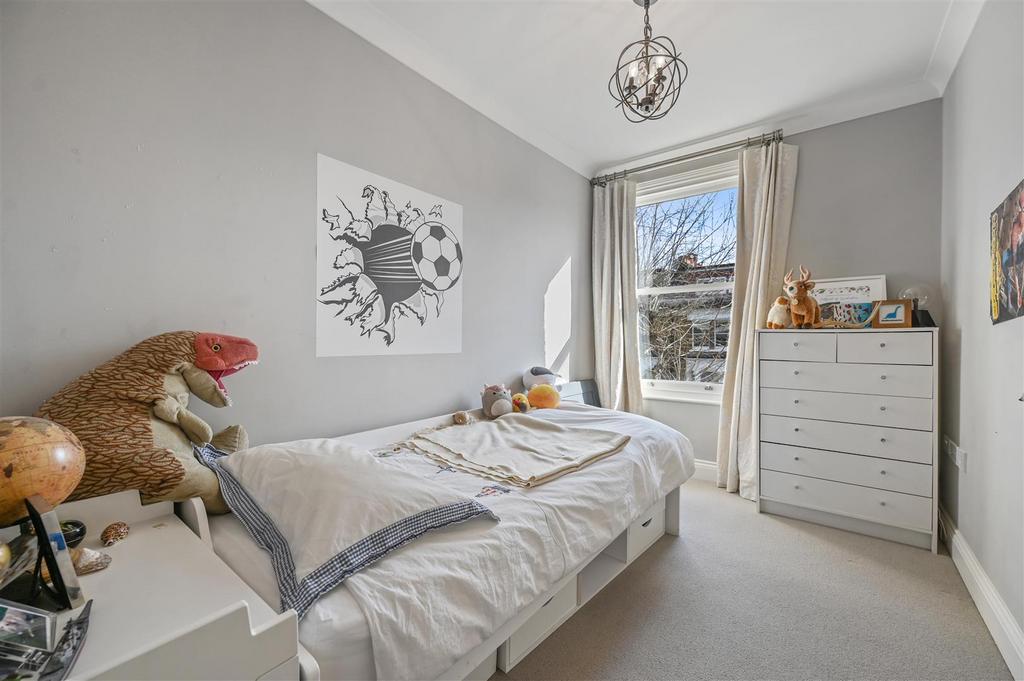 Cromwell Grove - Bedroom E3