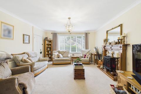4 bedroom semi-detached house for sale, Duffryn Road, Abertillery, NP13
