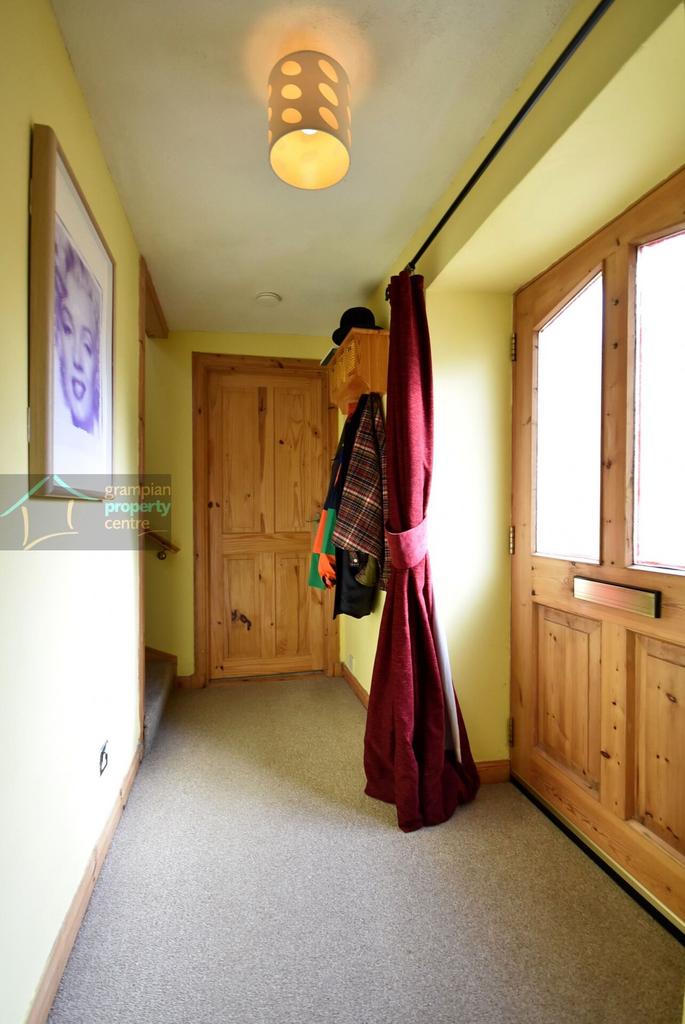 Hallway .JPG