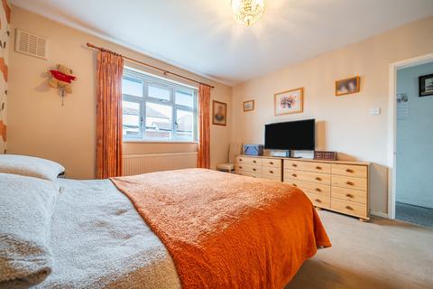 25 Stuart Evans Close, Welling, DA16 1SH