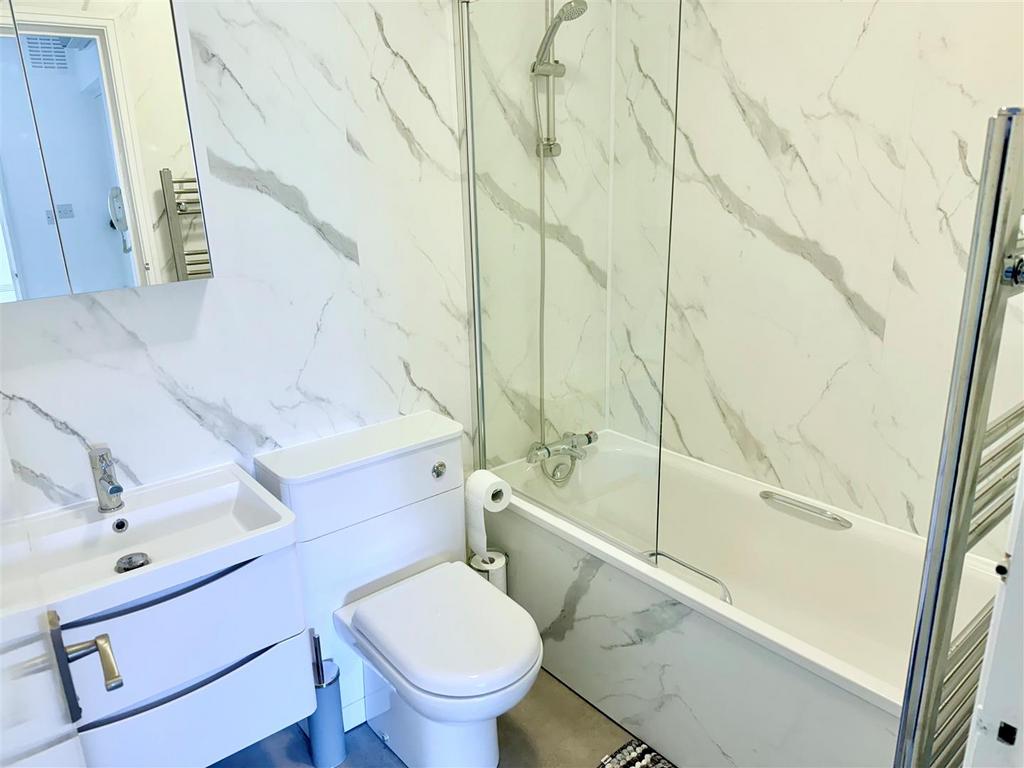 6 Roseland bath Mike.jpg