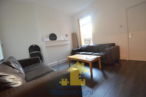 5 bedroom terraced house to rent, Manilla Road, Selly Oak, Birmingham B29