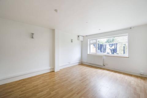 undefined, Boston Manor Road, Brentford, TW8