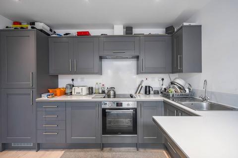 2 bedroom flat for sale, Lothair Road, South Ealing, London, W5