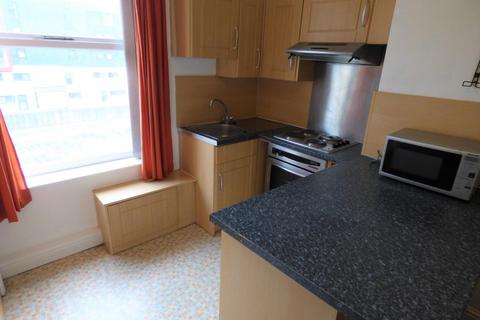 Studio to rent, Room 1, 14 Bankfield Road, Huddersfield, HD1 3HR