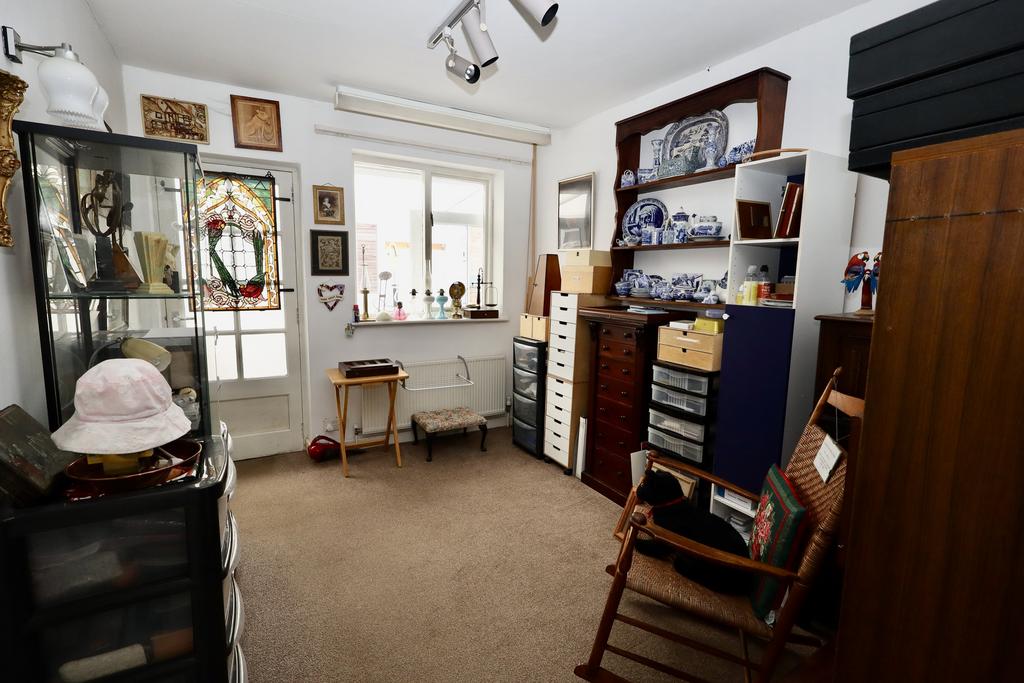 Bedroom 3/dining room
