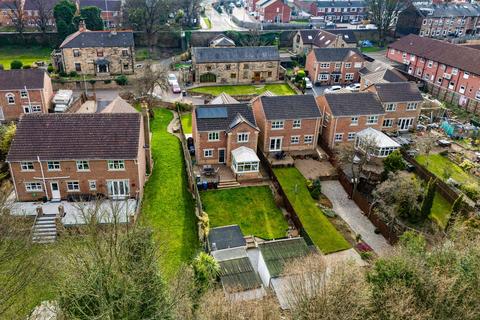 4 bedroom detached house for sale, Park Hollow, Barnsley S73