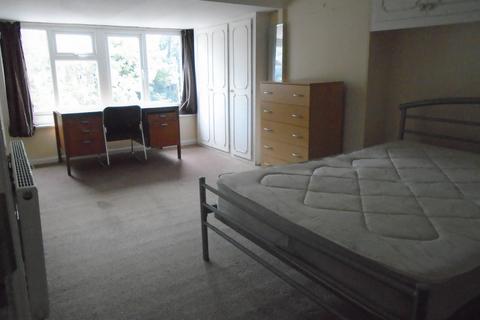 undefined, 251 Dawlish Road