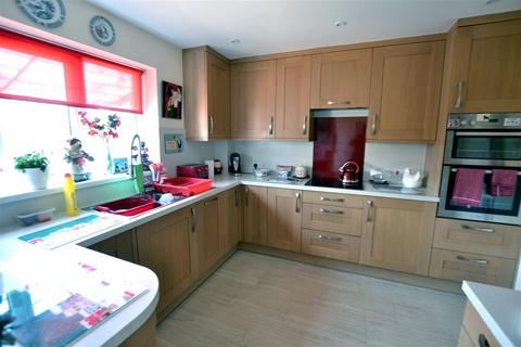 3 bedroom detached house for sale, Buckfield Road, Leominster