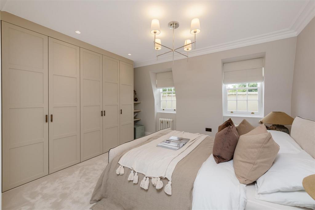 39 Chester Row Hi-9.jpg