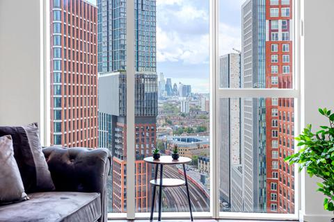 2 bedroom flat for sale, Sky Gardens, Nine Elms, SW8
