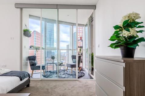 2 bedroom flat for sale, Sky Gardens, Nine Elms, SW8